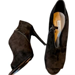 Diane von Furstenberg Peep Toe Ankle Booties  Suede Heels Size 8.5